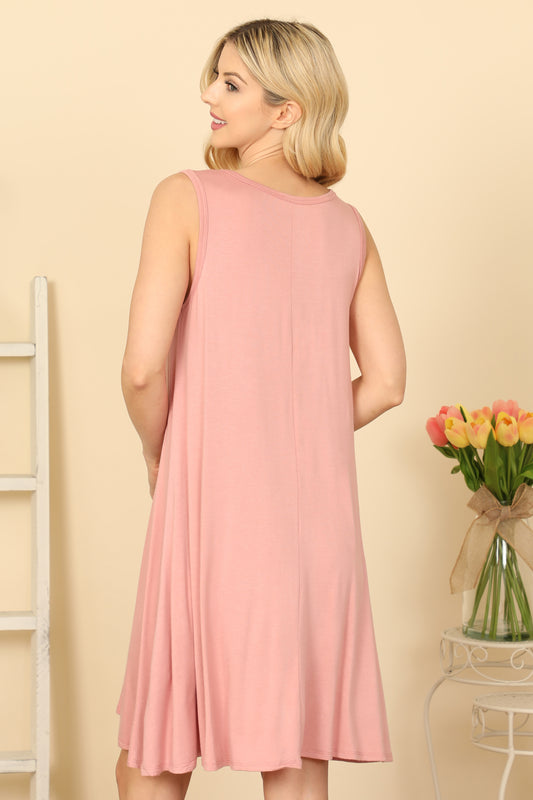 Sleeveless Side Pocket Flowy Hem Solid Dress