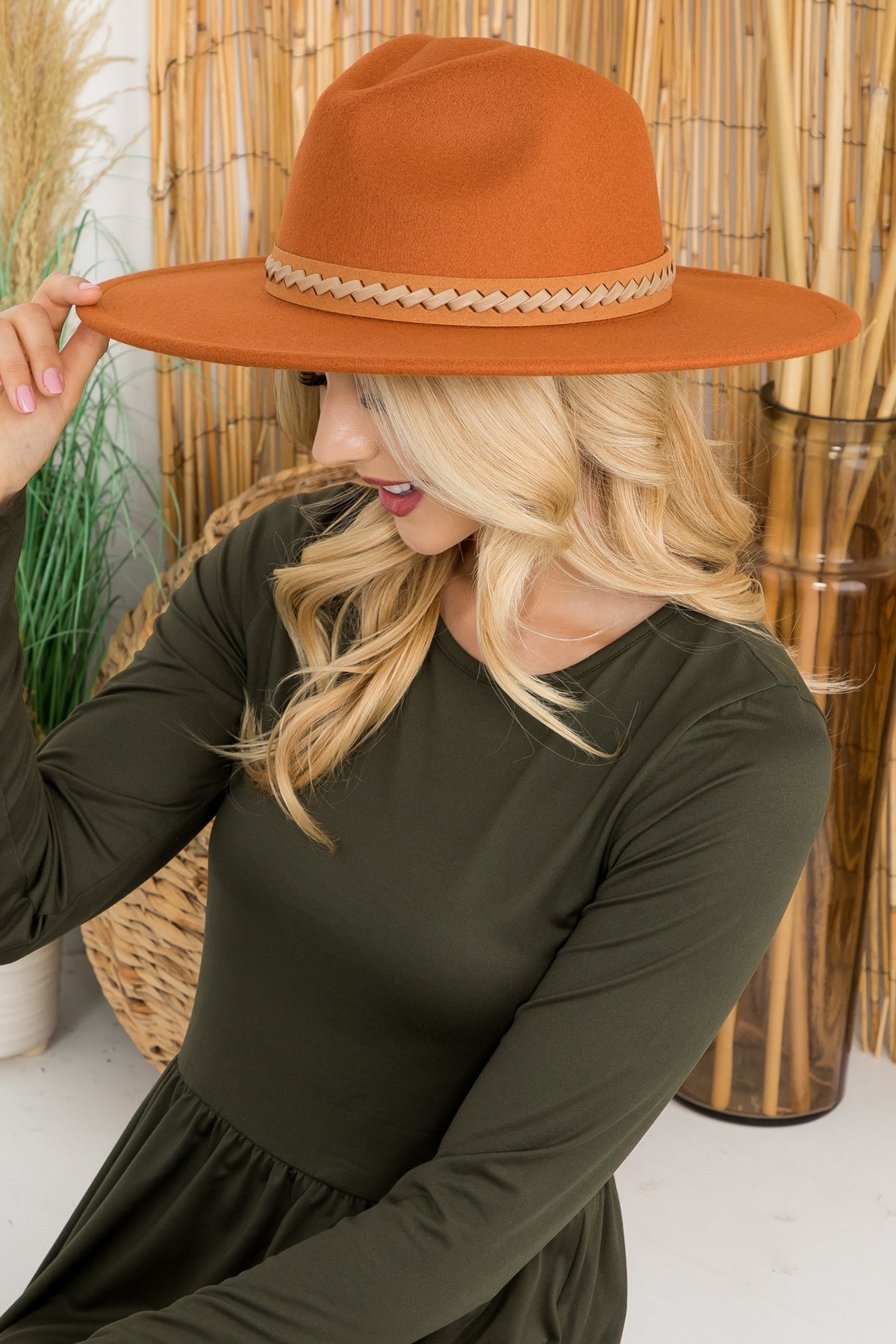 Felt Fashion Brim Hat w/ Leather Braided