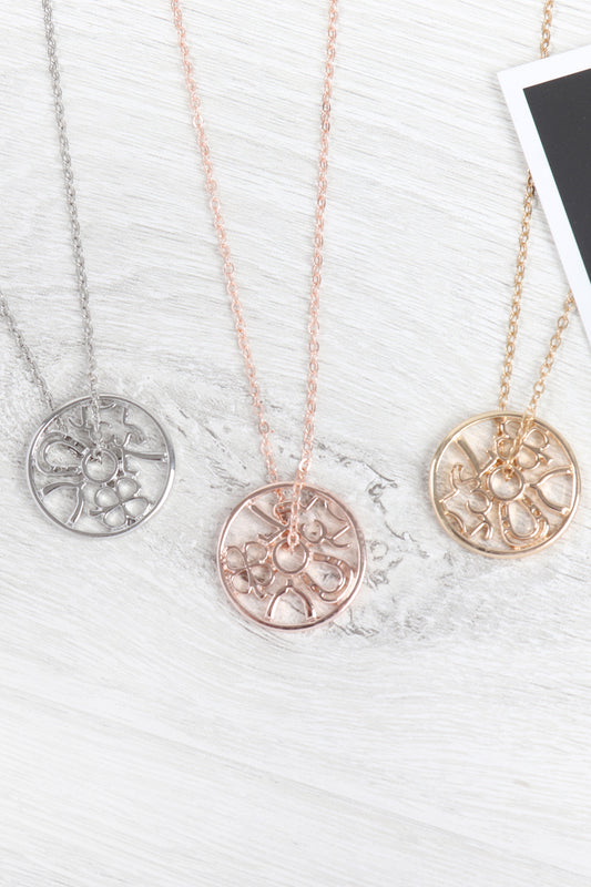 Round Cast Pendant Chain Necklace
